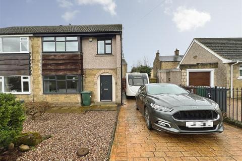3 bedroom semi-detached house for sale, Robin Close, Bradford BD2