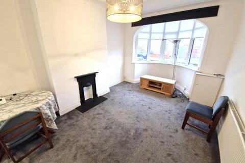 4 bedroom detached house to rent, Harcourt Road, Blackpool, FY4