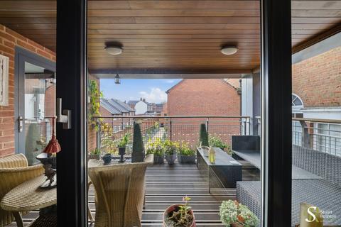 3 bedroom apartment for sale, King Street, Knutsford, WA16