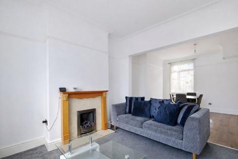 3 bedroom terraced house to rent, Mosman Terrace, Middlesbrough TS3