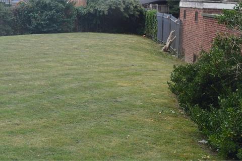 1 bedroom flat to rent, Ferro Road, Rainham, RM13