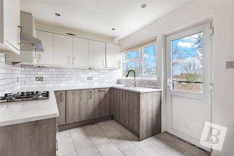 2 bedroom maisonette for sale, Heath Park Court, Gidea Park, RM2