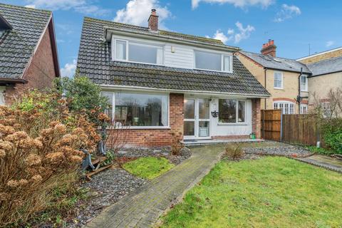3 bedroom detached house for sale, Hollow Lane, Hitchin, SG4