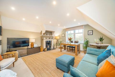 4 bedroom flat for sale, Langley Avenue, Surbiton KT6