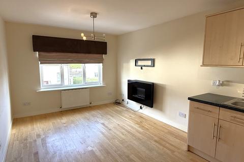 2 bedroom flat to rent, Park Crescent, Westquarter, FK2