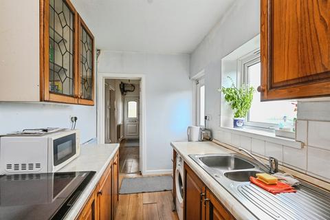 Semi-detached house - Gwynedd Avenue, Townhill, Swansea