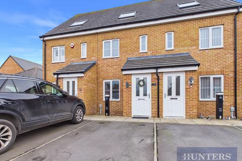 3 bedroom terraced house for sale, Ernest Avenue, Cayton, Scarborough