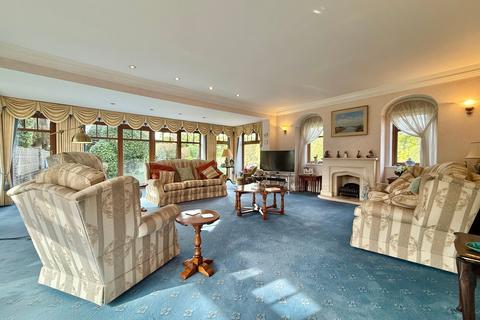 undefined, Cooden Sea Road, Cooden, Bexhill-on-Sea, TN39