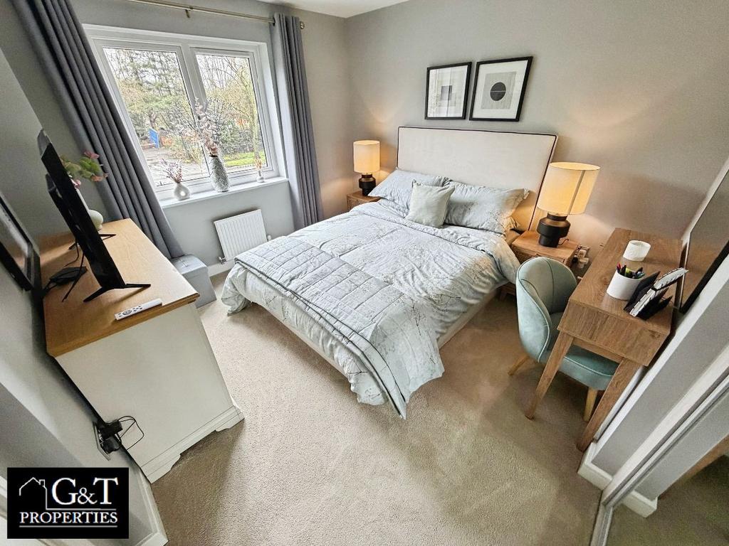 Second bedroom