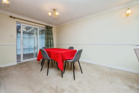3 bedroom detached bungalow for sale, Twarnley Rise, WORCESTER