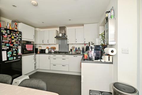3 bedroom semi-detached house for sale, Pearwood Road, Allington, Maidstone