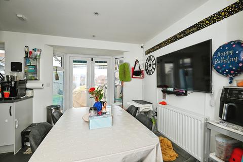3 bedroom semi-detached house for sale, Pearwood Road, Allington, Maidstone