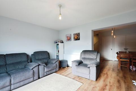3 bedroom semi-detached house for sale, Sinclair Avenue, Banbury