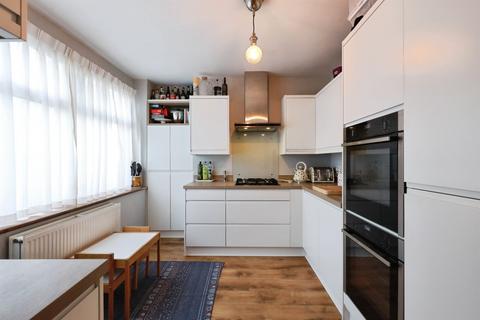 3 bedroom semi-detached house for sale, Sinclair Avenue, Banbury