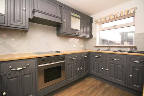 3 bedroom semi-detached house to rent, Manorbier Close, Tonteg CF38 1HL