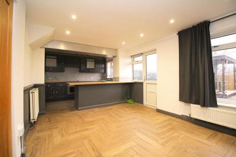 3 bedroom semi-detached house to rent, Manorbier Close, Tonteg CF38 1HL
