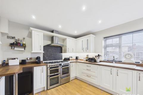3 bedroom semi-detached house for sale, White Lodge Park, Shawbury, Shrewsbury