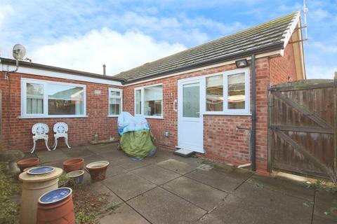undefined, Newsholme Close, Warwick