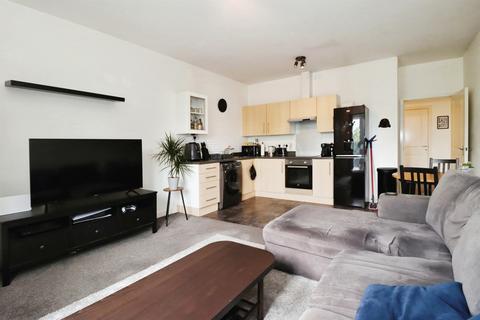 2 bedroom flat for sale, Whistle Road, Mangotsfield, BRISTOL