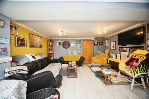 4 bedroom semi-detached house for sale, Weatherby, Dunstable