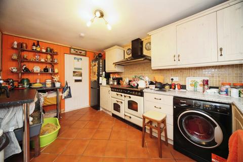 4 bedroom semi-detached house for sale, Weatherby, Dunstable
