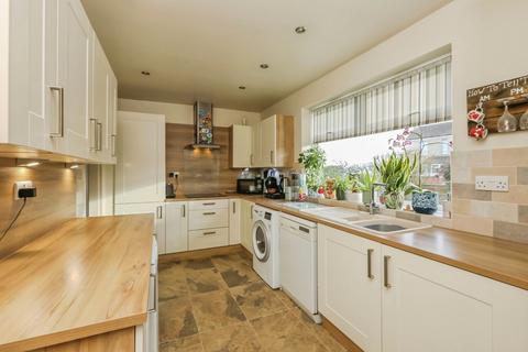 4 bedroom detached bungalow for sale, Doncaster Road, Doncaster DN9