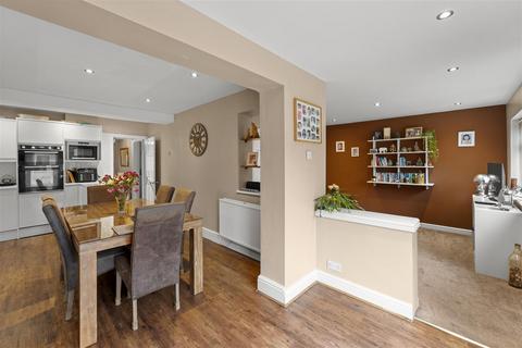 3 bedroom semi-detached house for sale, Brixham Drive, Sale