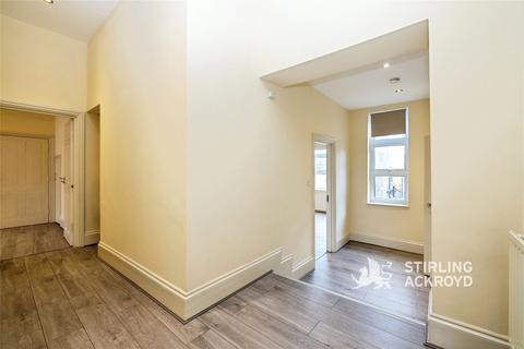 3 bedroom apartment to rent, Commercial Road, Whitechapel, London, E1
