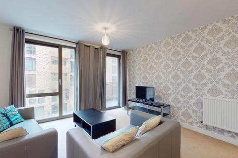 2 bedroom flat to rent, Nelson Walk