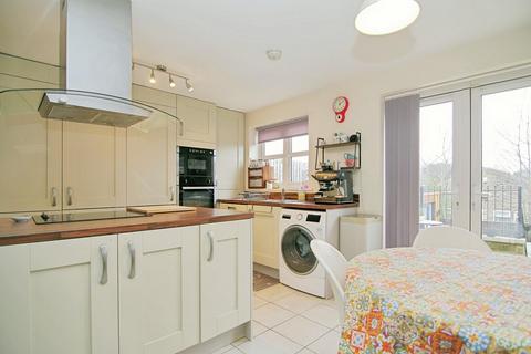 3 bedroom house for sale, Palmer Green, Farsley, LS28 5FW