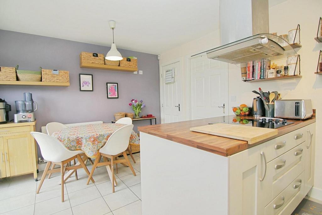 Kitchen diner