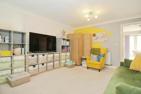 3 bedroom house for sale, Palmer Green, Farsley, LS28 5FW