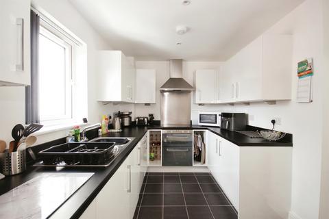 2 bedroom apartment for sale, Kingfisher Close, Warwick