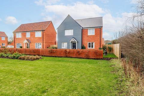 4 bedroom detached house for sale, Copperfield Way, Stowmarket IP14