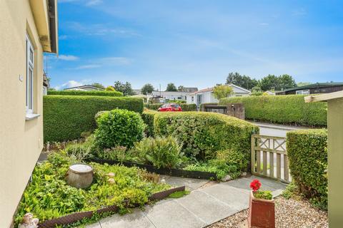 undefined, Orchard Park, Elton, Chester