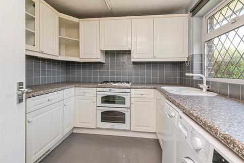 undefined, Eaton Hill, Leeds