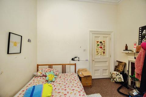 3 bedroom flat for sale, Lord Montgomery Way, Portsmouth