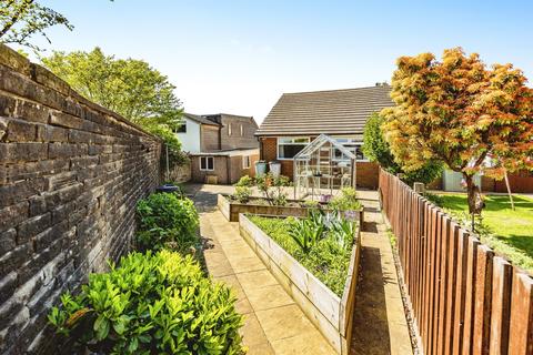 undefined, Norton Close, Halifax
