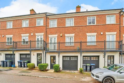 undefined, Mowbray Close, Epping