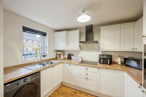 3 bedroom semi-detached house for sale, Osprey Drive, Scunthorpe