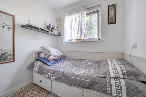 1 bedroom ground floor flat for sale, Hastings Close, Barnet