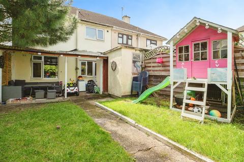 undefined, Spring Close, Leicester