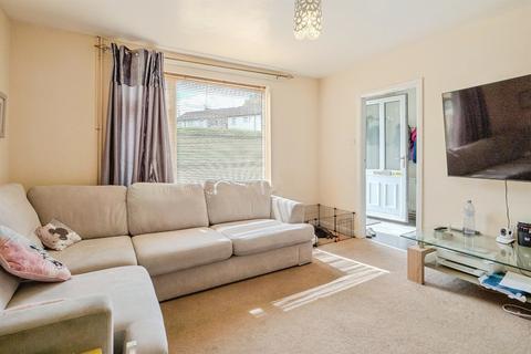 undefined, Spring Close, Leicester