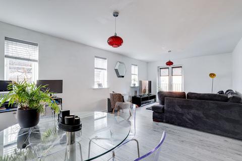 2 bedroom flat for sale, Stanhope Avenue, Nottingham NG5