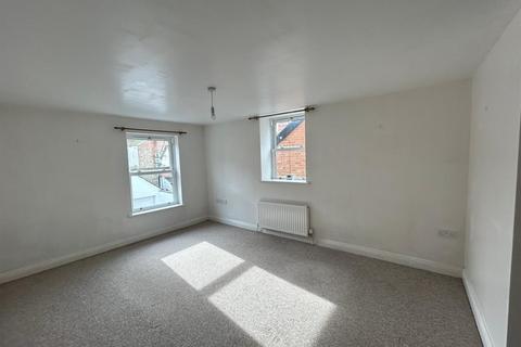 1 bedroom apartment to rent, Queen Street