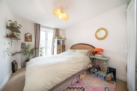 2 bedroom flat for sale, Eastside Mews, Bow, London, E3