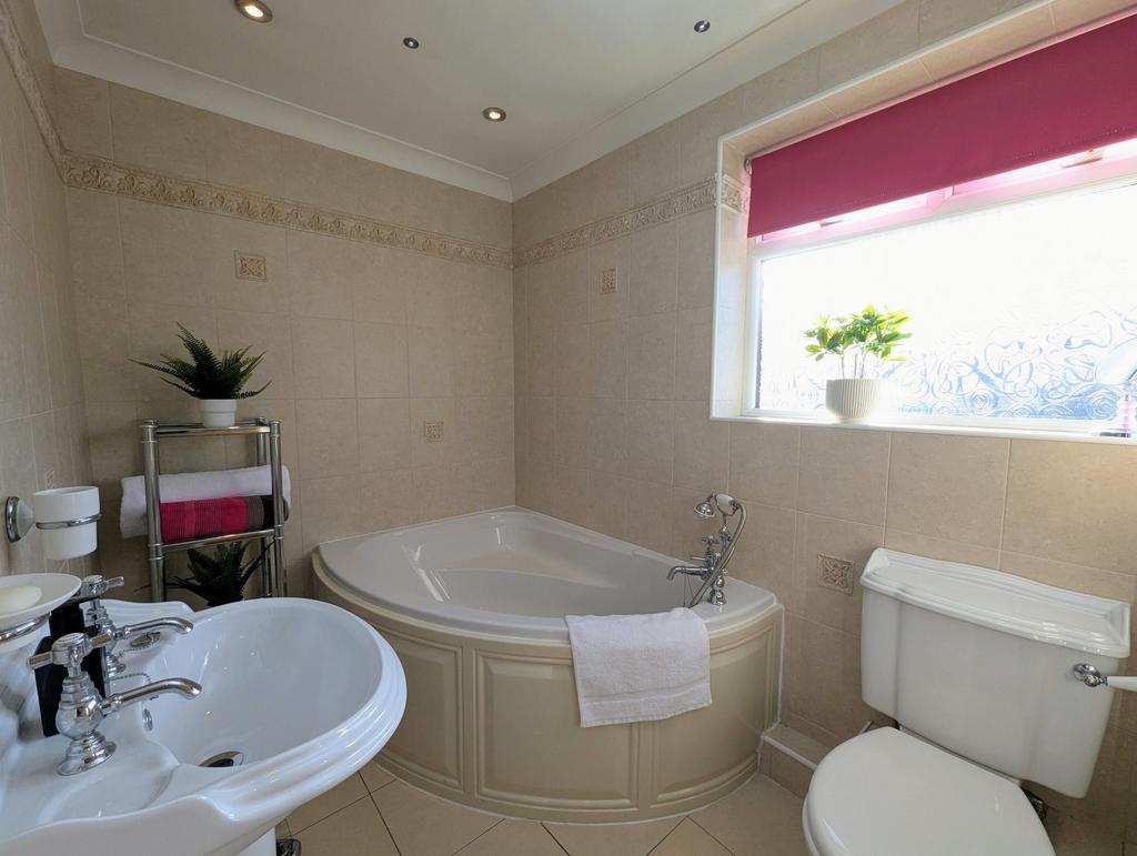 Family bathroom