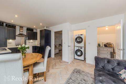 3 bedroom semi-detached house for sale, Shetland Drive, Cheshire CW12