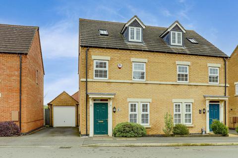 3 bedroom semi-detached house for sale, Ashington Drive, Nottingham NG5
