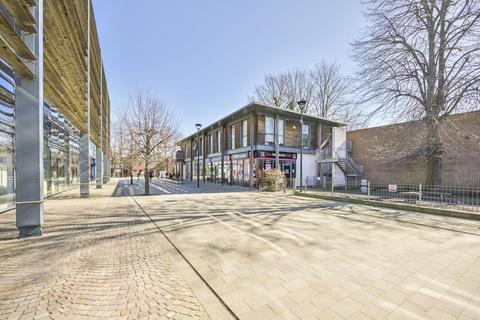 2 bedroom maisonette for sale, The Broadway, Highams Park, London, E4